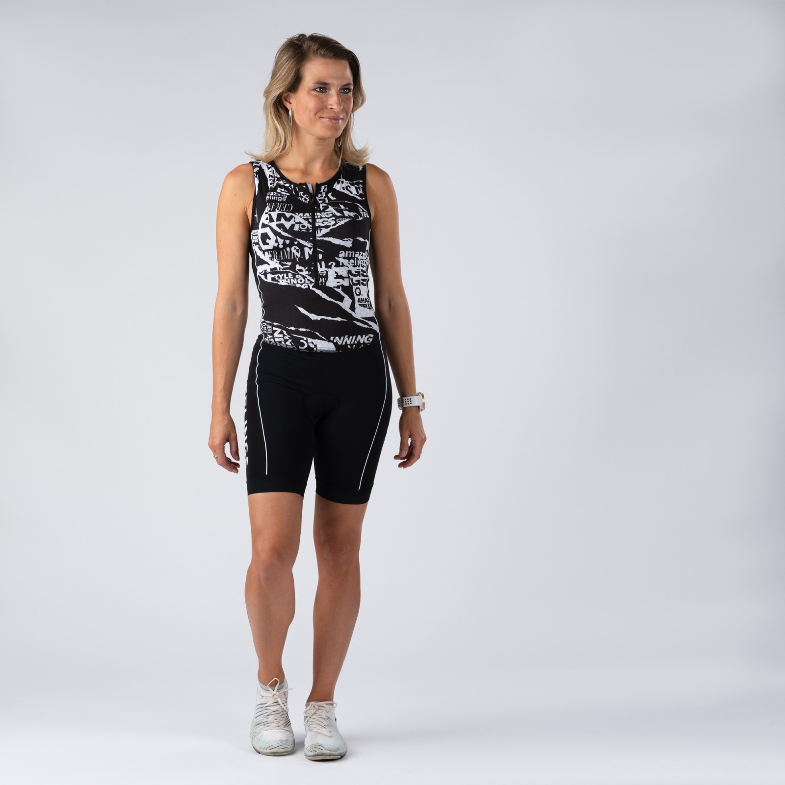 SLEEVELESS TRIFUNCTION SUIT