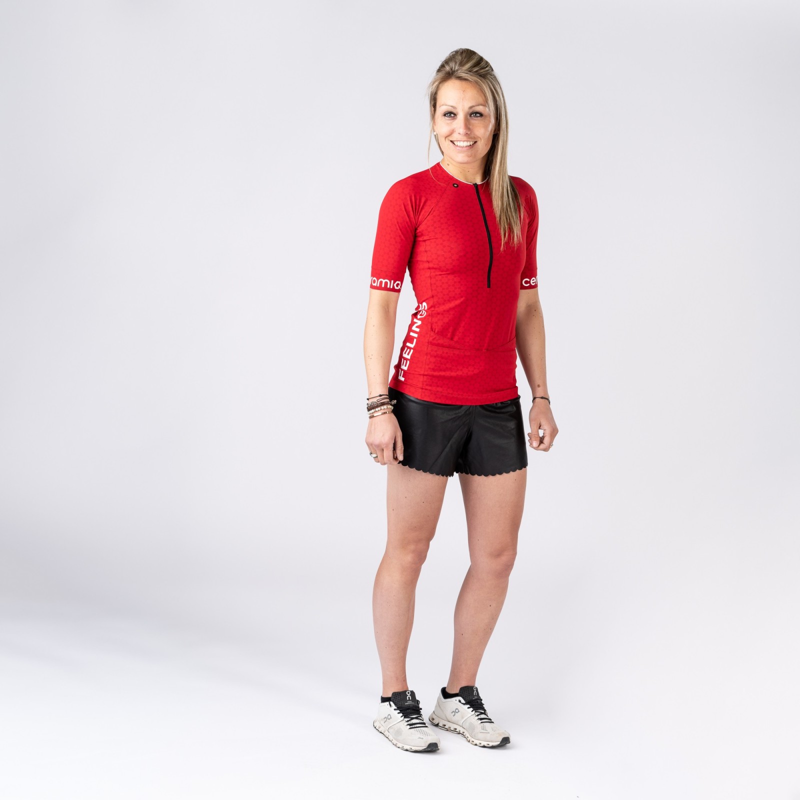 MULTI-POCKET 1/2 ZIP JACKET