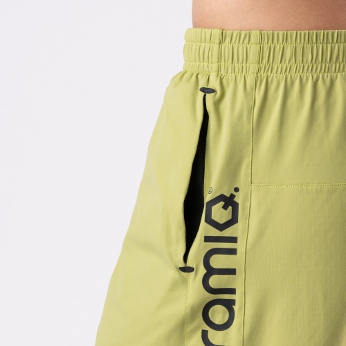 KURZE MULTISPORT-HOSE MIT TASCHEN