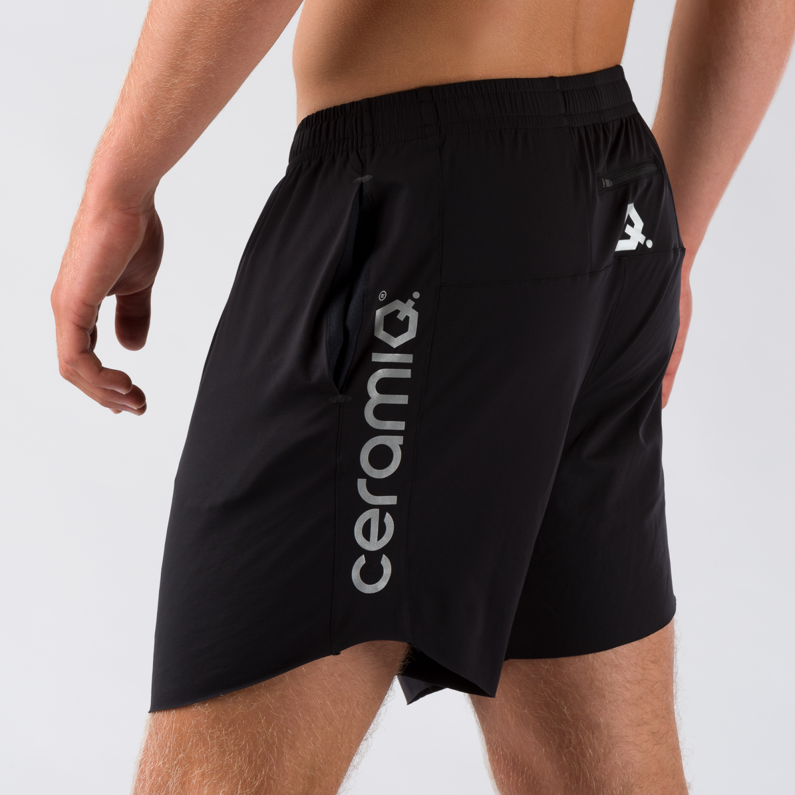 SHORT SIDE POCKETS