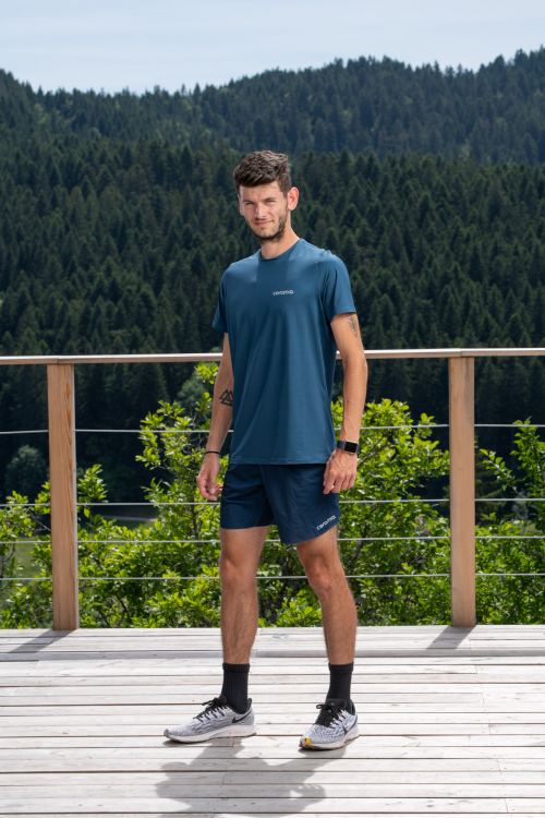 SHORT WITH SIDE POCKETS