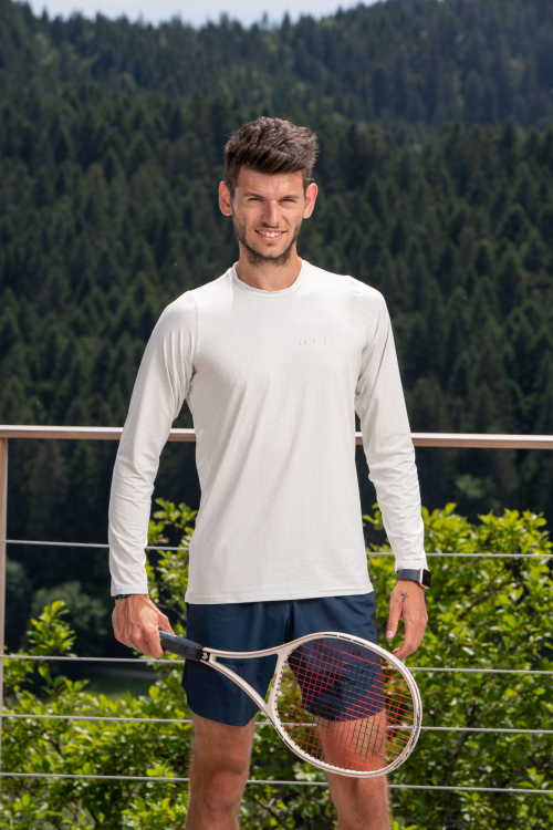 LANGARMSHIRT IN LOCKERER PASSFORM