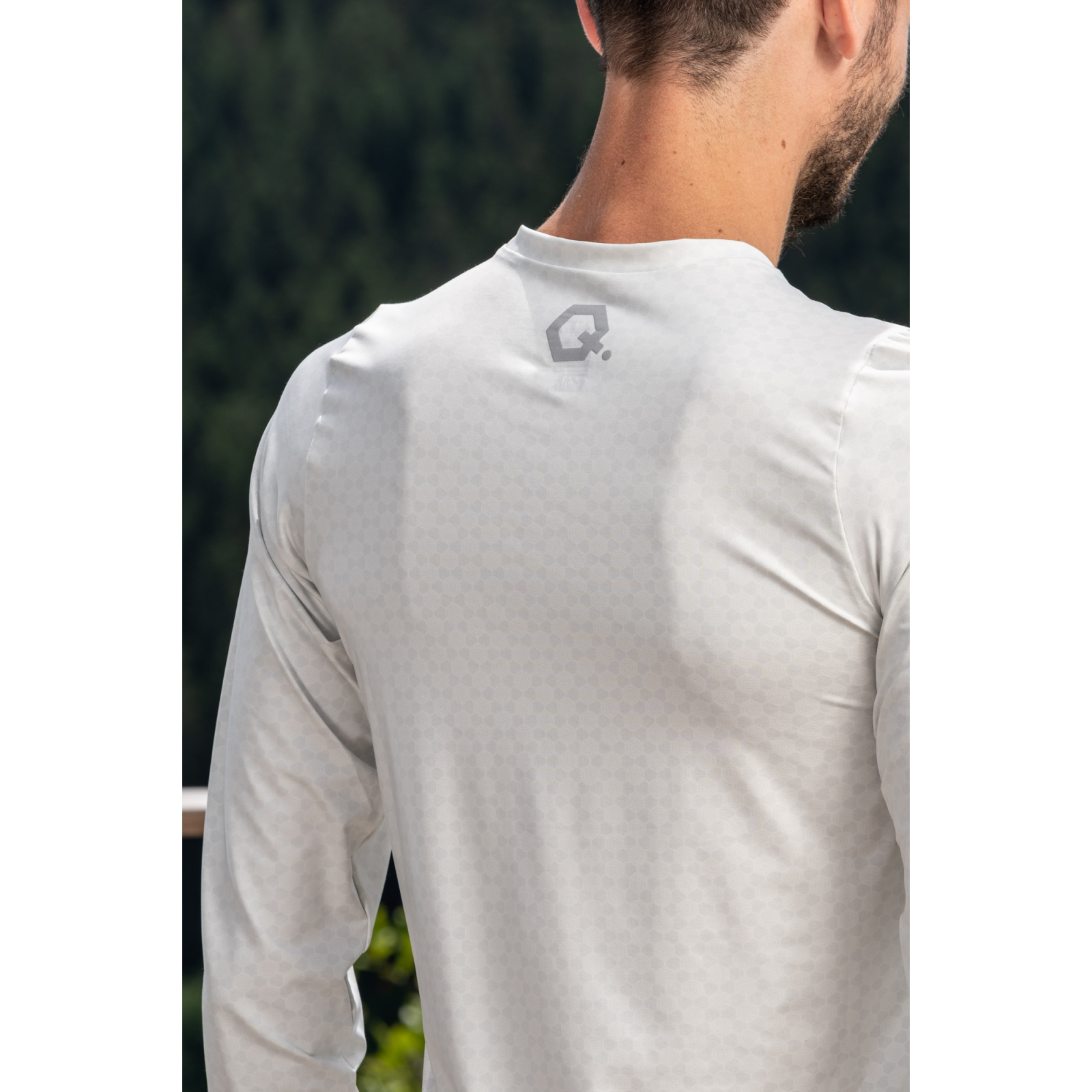 LANGARMSHIRT IN LOCKERER PASSFORM
